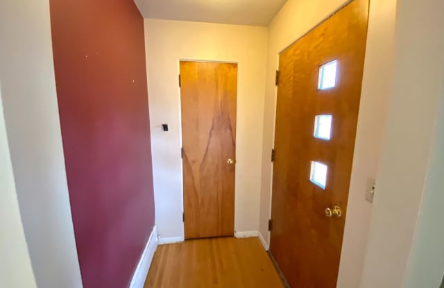 4 Bed 2 Bath House! Gallery 4