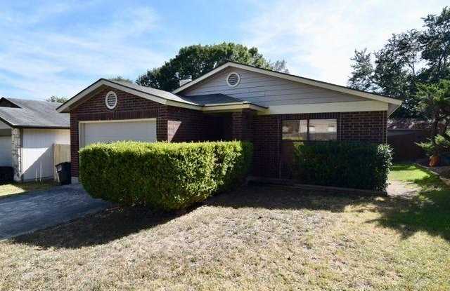 15567 Knollglade Gallery 2