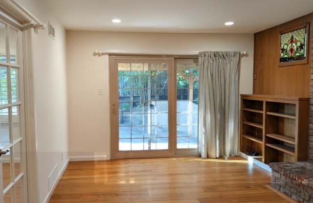 7570 Normandy Way Gallery 4