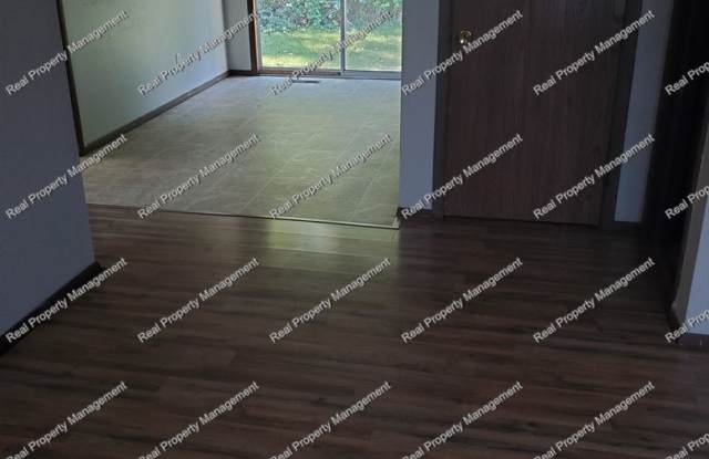 Crown Point 2 Bedroom Apartment Gallery 2