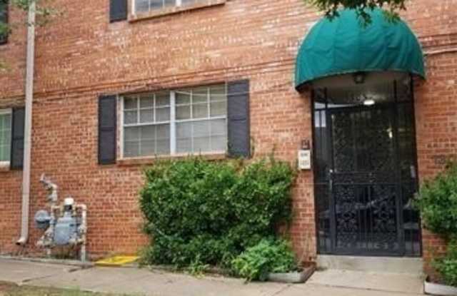 1739 S Peoria Avenue Gallery 2