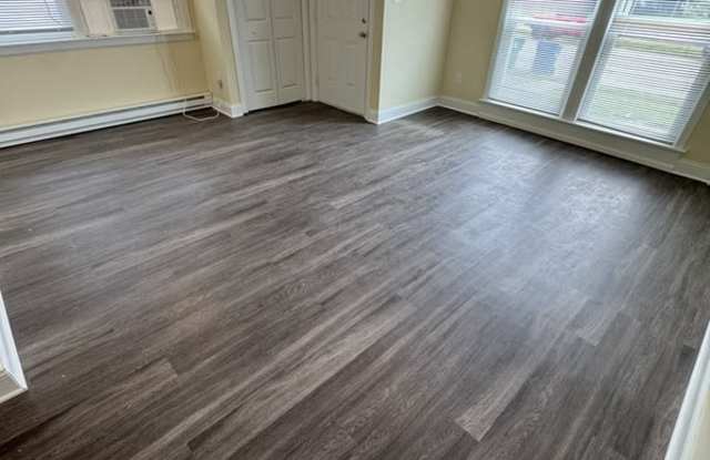 408 S West St photos photos