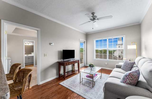Beautiful One Bed One Bath Green Hills Condo photos photos