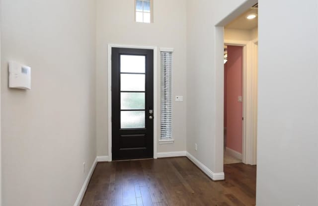 4328 Silver Oak Place Gallery 4