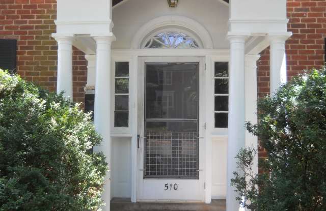 Spacious 5-Bedroom, 3-Bath Brick Home – Available for the 2026–2027 Term! - 510 14th Street Northwest, Charlottesville, VA 22903