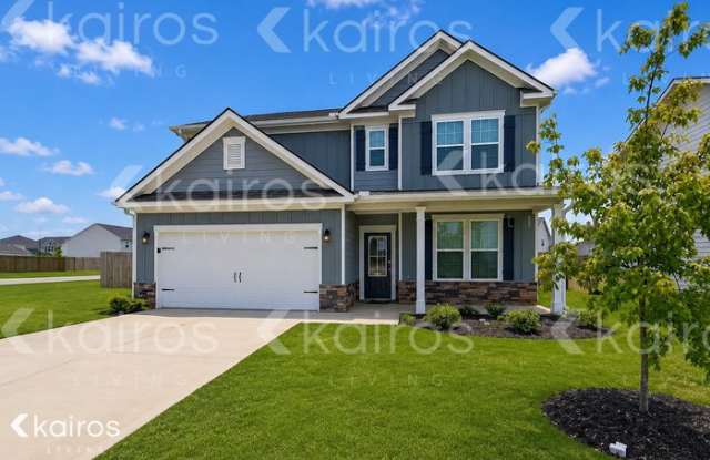 101 Silver Maple Lane Gallery 1