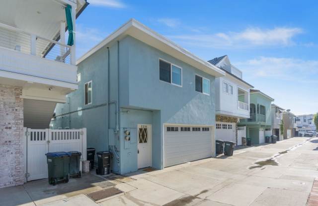 223 East Bayfront Gallery 3