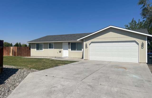 Cozy Home w/Private Backyard! photos photos
