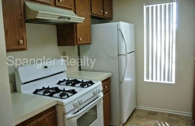 13259 Wimberly Square Gallery 2