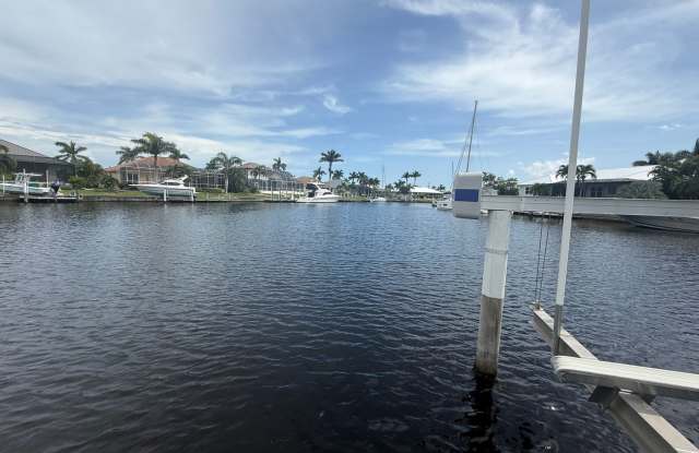 Sailboat waterfront home in PGI - 4 bedrooms with Pool Gallery 4