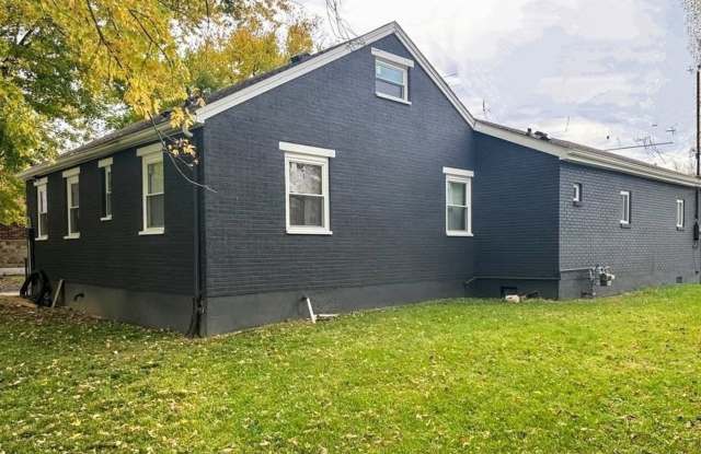 Spacious 6BR House in New Lebanon Gallery 3