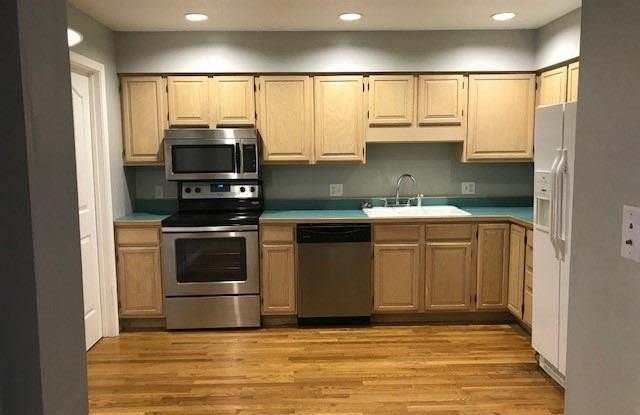 703 Lakeview Estates Gallery 3