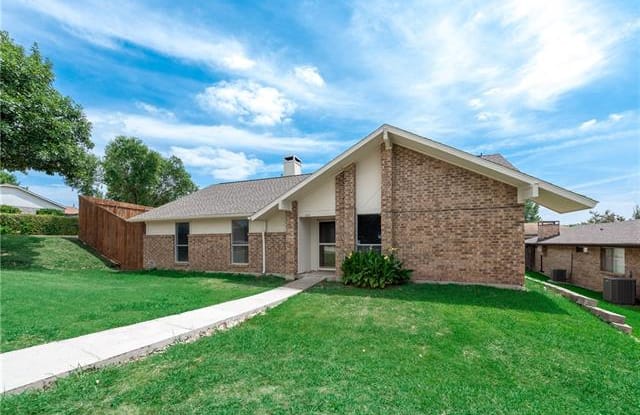 1614 Chesterfield Drive - 1614 Chesterfield Drive, Carrollton, TX 75007