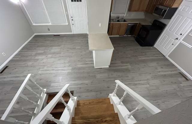 5825 Branch Road Gallery 2