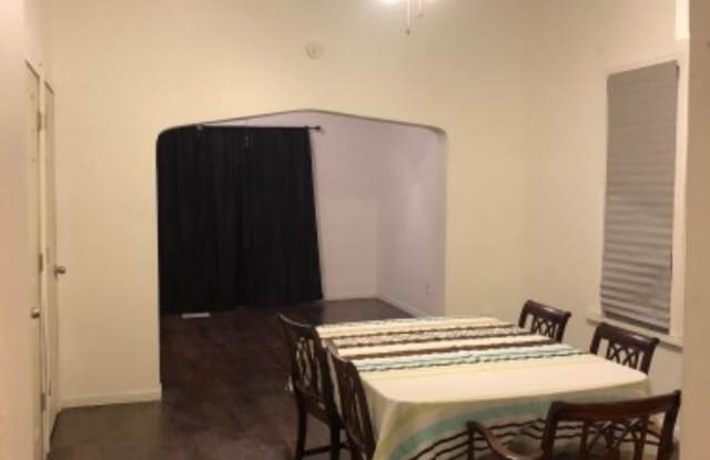 1931 S Peoria St 1 Gallery 3