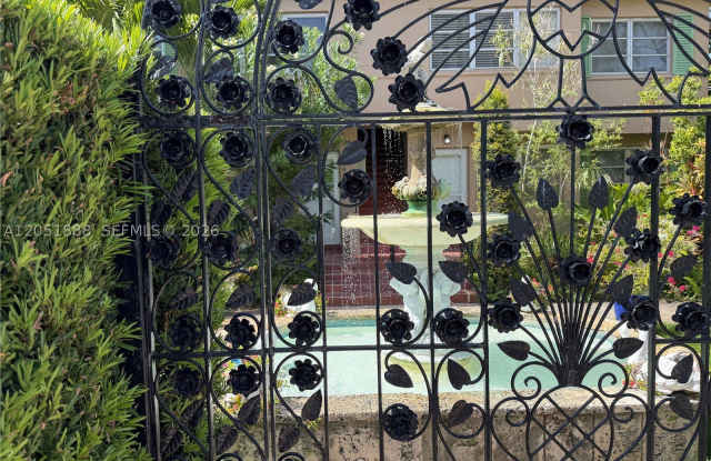 42 Almeria Ave Gallery 1