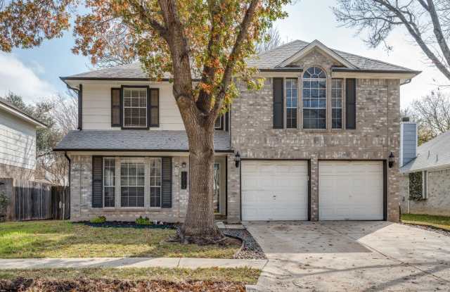 1017 Silvertree Gallery 2