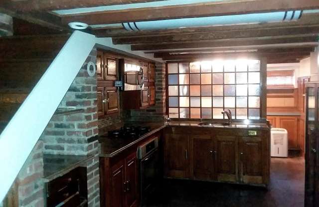 651 PACA STREET N - 651 North Paca Street, Baltimore, MD 21201