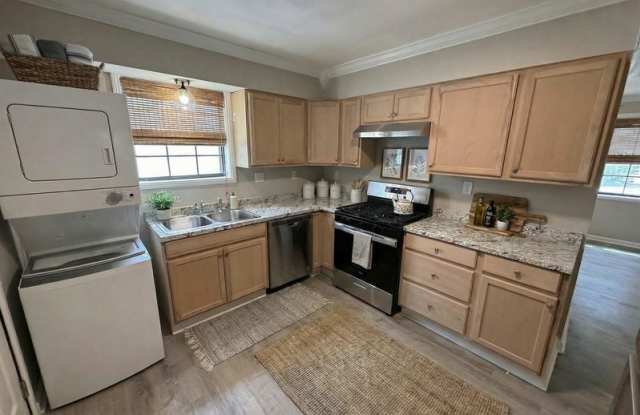 1537 Boxwood Street photos photos