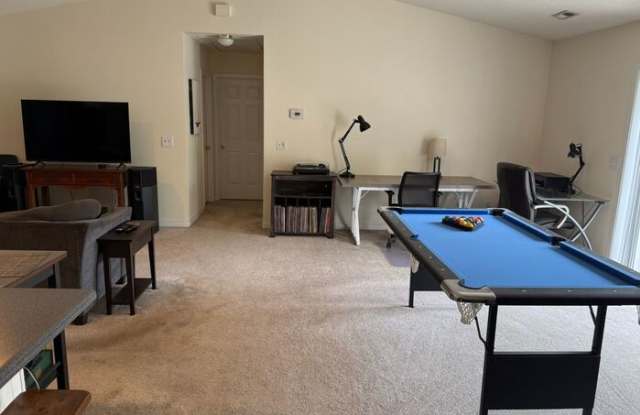 311 Smugglers Court photos photos