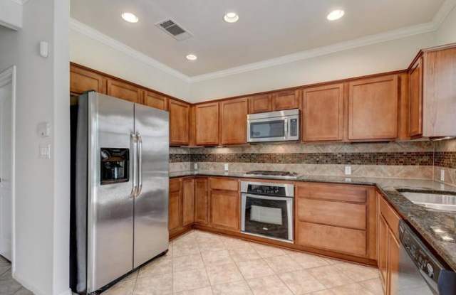 14728 Fernhill Drive Gallery 3