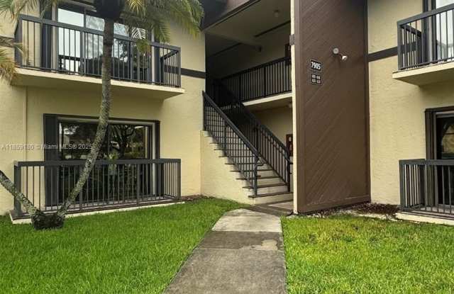 7905 SW 86th St photos photos