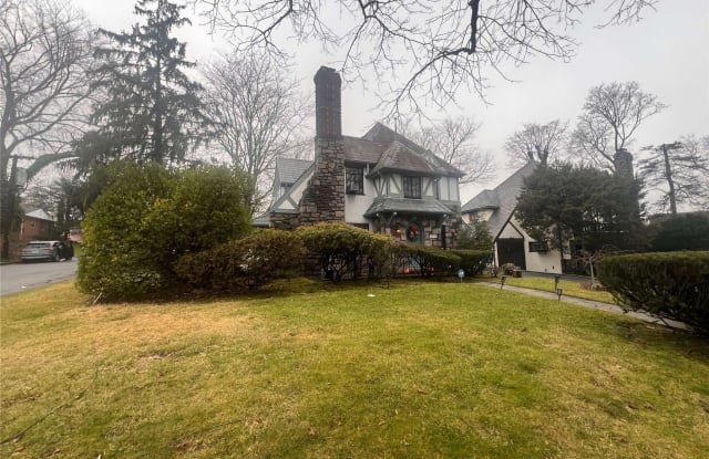 52-20 Concord Street - 52-20 Concord Street, Queens, NY 11362