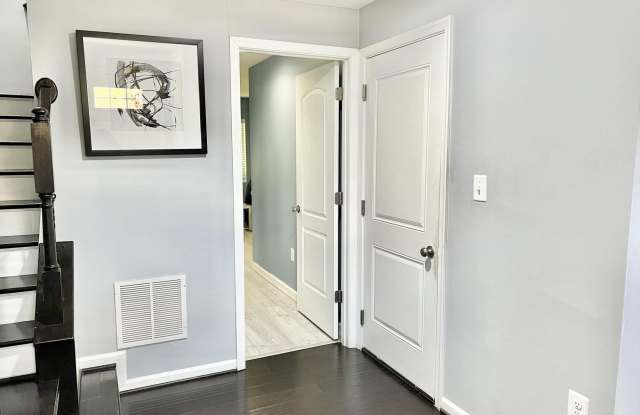 7335 SUMMIT ROCK ROAD Gallery 4