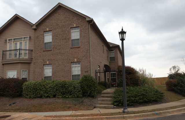 3 Bed/3.5 Bath Runningvine Townhome Available in August! photos photos