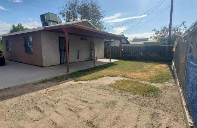 Cozy 2 BR in Brawley Gallery 4