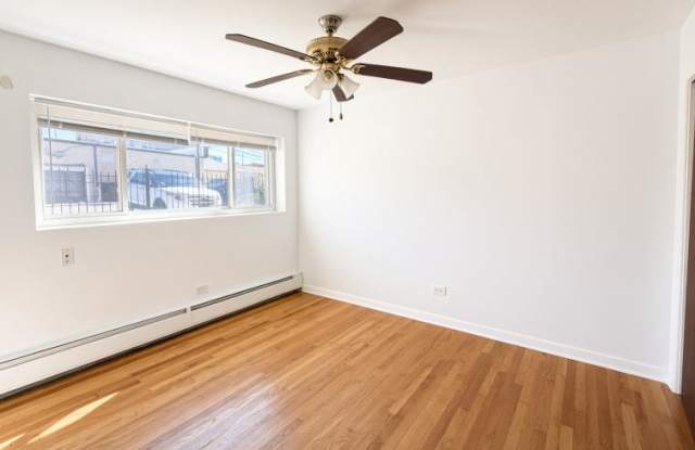 6719 N Hermitage Ave. Gallery 3
