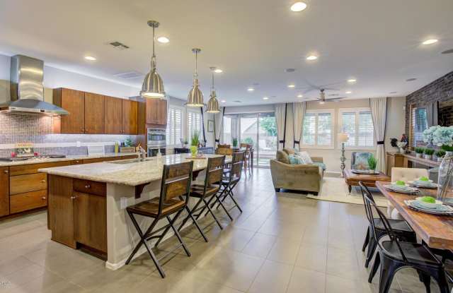15993 Shaw Butte Drive North Gallery 2