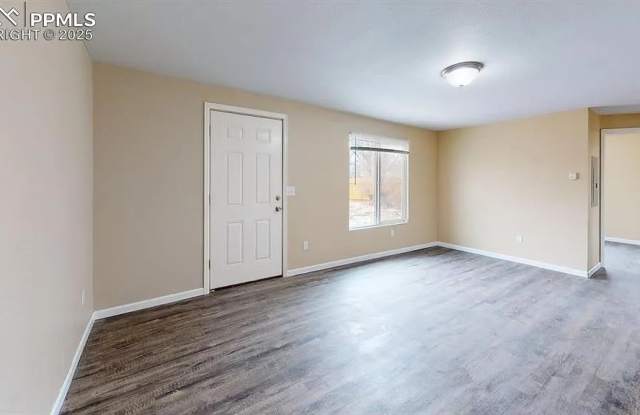 2411 East Saint Vrain Street photos photos