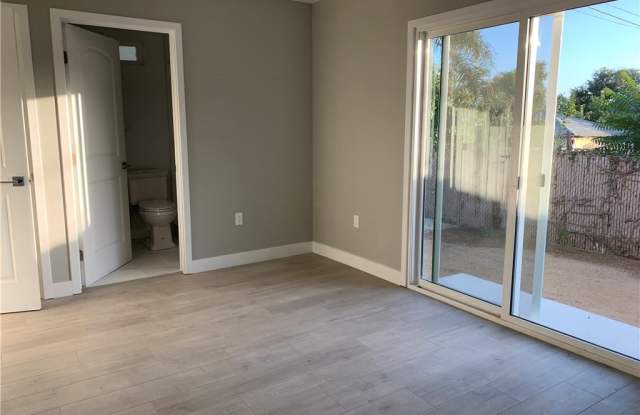 13613 Eldridge Avenue Gallery 4