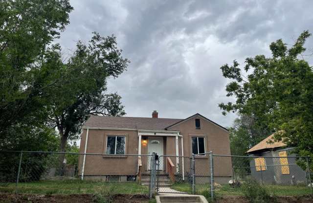 Downtown Living with a Massive Yard photos photos