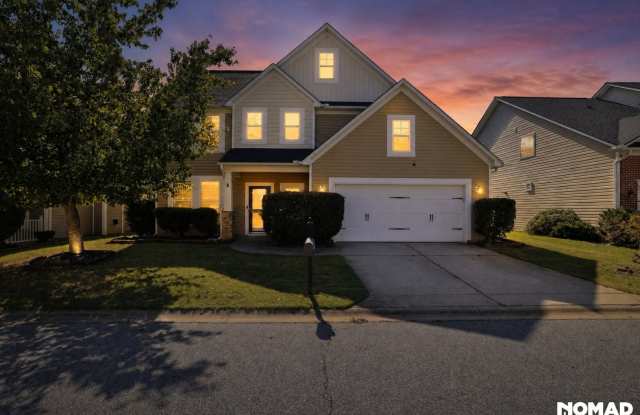Spacious 4BR House + bonus room in Simpsonville Gallery 1