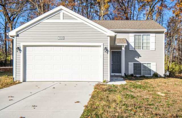 3321 Chapel Hill Drive West - 3321 Chapel Hill Drive West, Mishawaka, IN 46545