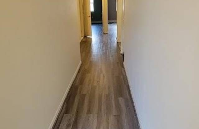 82-76 Country Pointe Circle Gallery 2