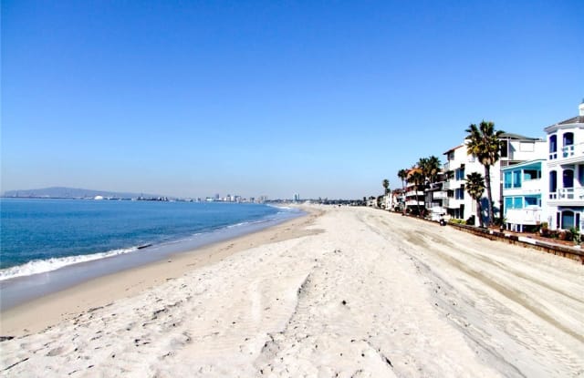 14 63rd Place 1/2 - 14 63rd Place, Long Beach, CA 90803