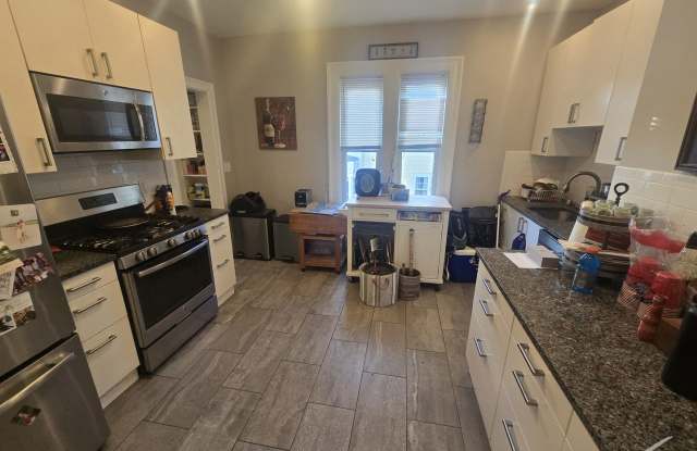 Nice 3 bed in Watertown Gallery 1