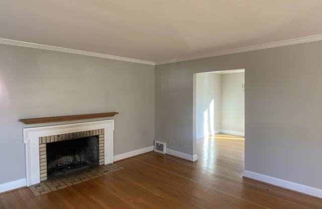 1611 Ferndale Place Gallery 3