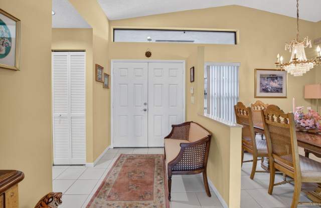 4831 Yardarm Lane Gallery 4