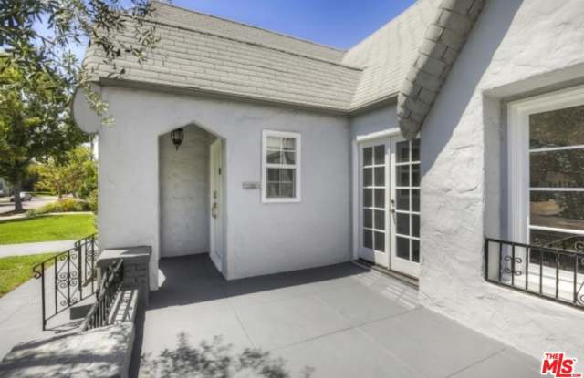 161 South POINSETTIA Place Gallery 3