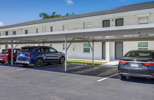 ** PARK SHORE ** 2 BED / 2 BATH - CONDO - 55+ COMMUNITY - SEASONAL OR SHORT TERM RENTAL photos photos