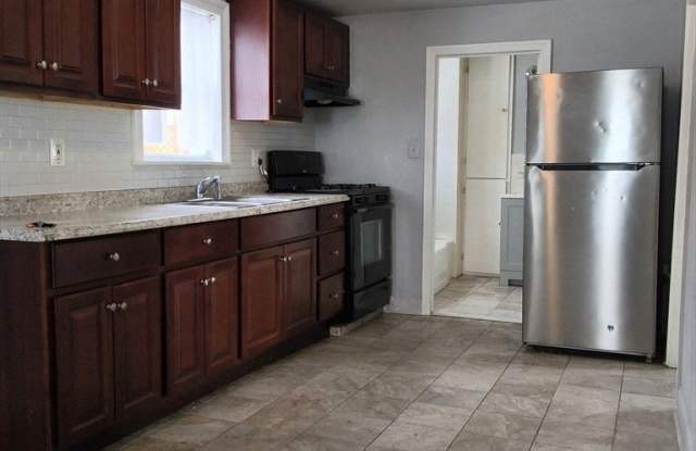 1808 Pleasant St - 1808 Pleasant Street, Fall River, MA 02723