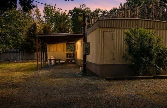 Charming 2BR House in Boring photos photos