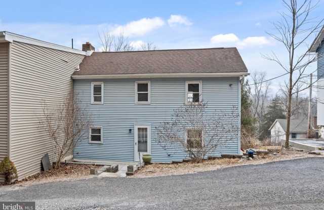7 HELLUVA HILL LN photos photos