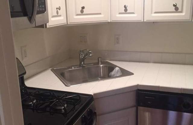 3241 N Street, NW #1 Gallery 2