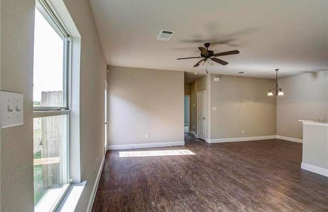 413 Canvas Court Gallery 4