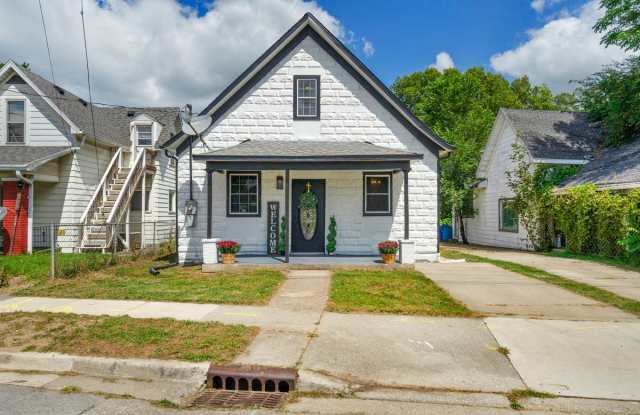 618 East Vaile Avenue Gallery 1